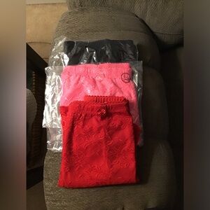 NWT Rhonda Shear Women’s L Sexy Lace Panty 3pk.  - Red, Pink & Black